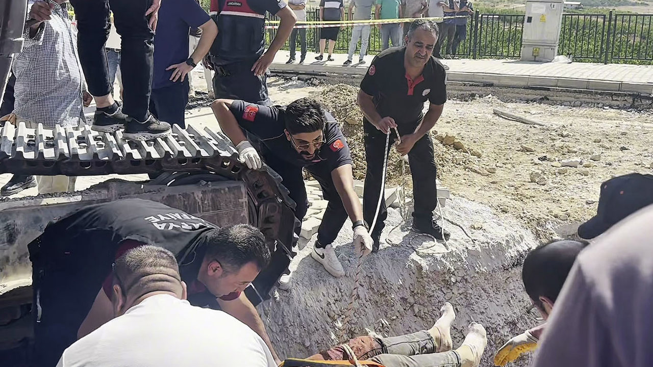 Malatya'da yol çalışması sırasında göçük: 2 ölü
