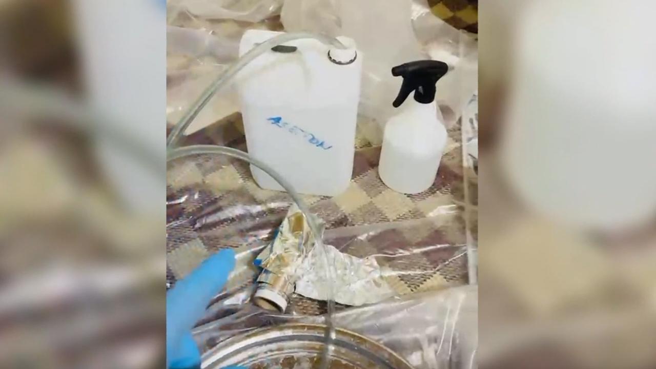 Konya'da uyuşturucu üretim merkezine operasyon