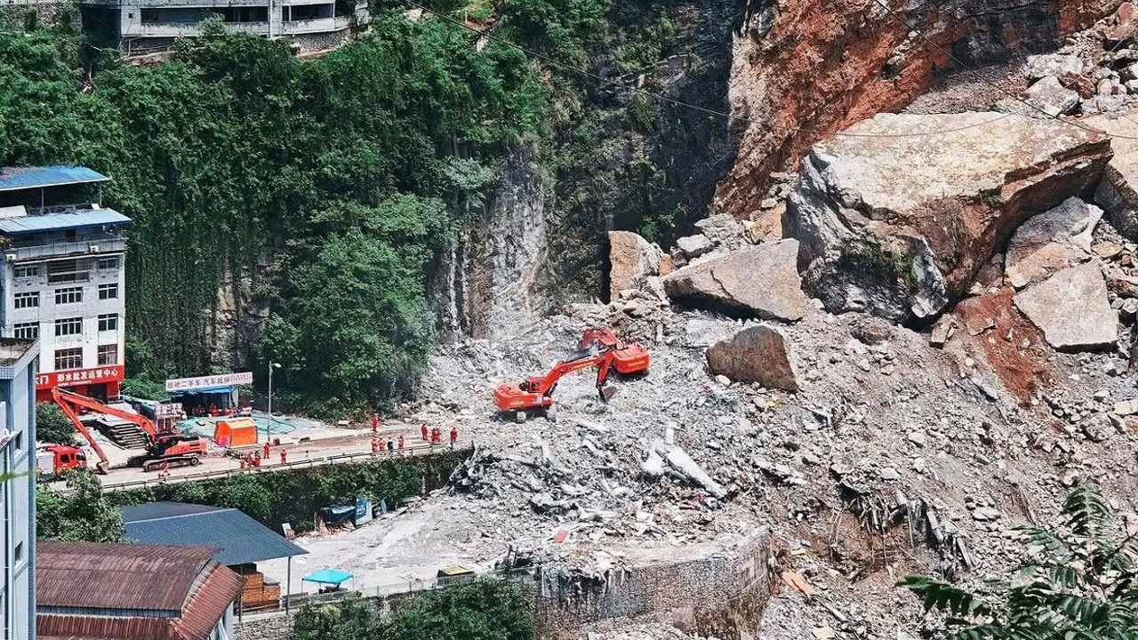 Çin'deki heyelanda can kaybı 51'e yükseldi ve arama çalışmaları sona erdi