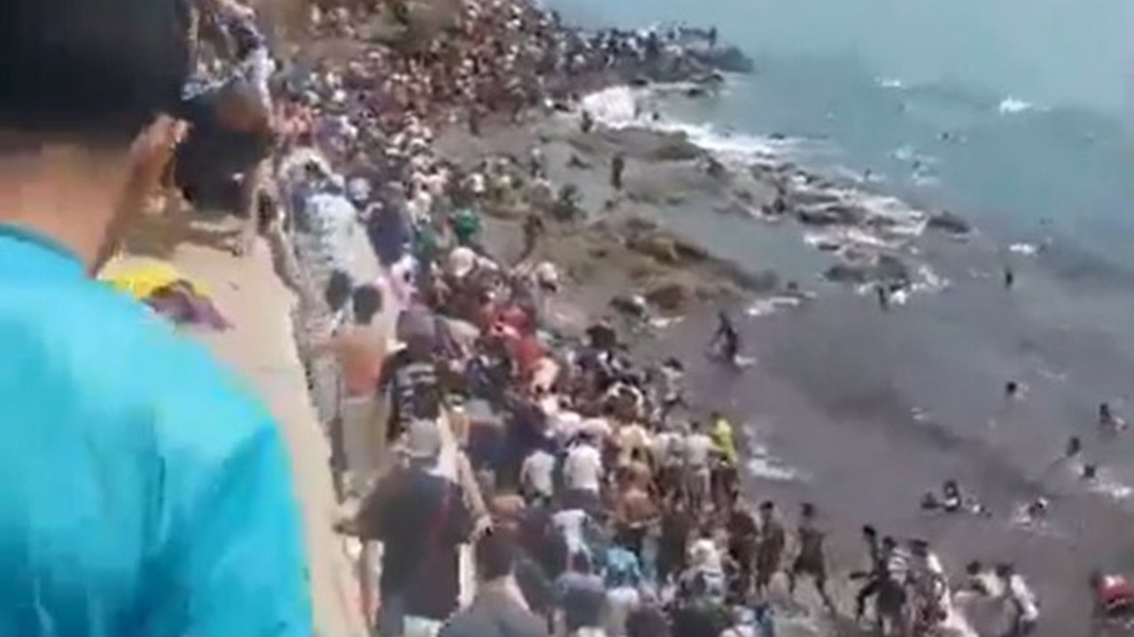 Ceuta'da hayatını kaybeden göçmen sayısı 57'ye yükseldi: 37 bin 500 göçmen Fas'a geri döndü