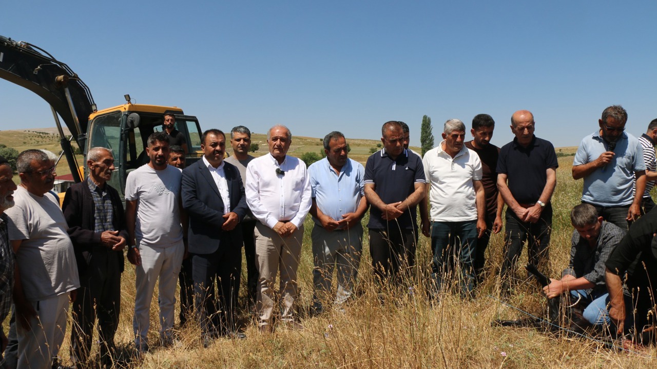Delihasanyurdu Mahallesi’nde Taziye Evi İçin İlk Kazma Vuruldu