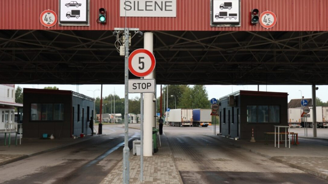 Letonya ile Belarus sınırı "teknik nedenlerle" kapatıldı