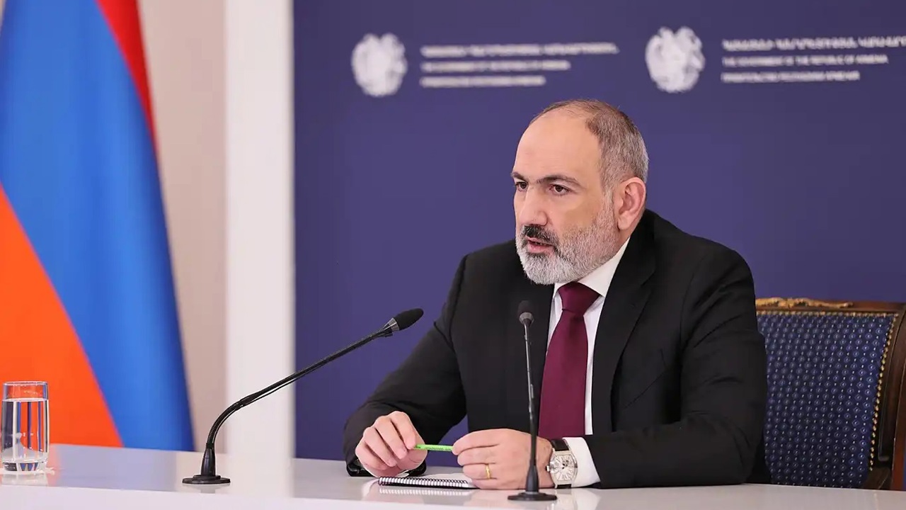 Ermenistan Başbakanı Paşinyan istifa etti