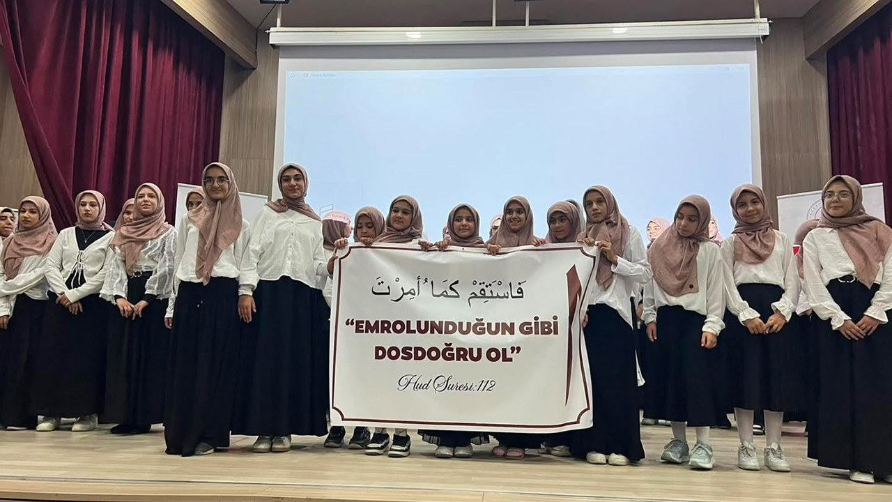 Malatya'da yatılı yaz Kur'an kursları kapanış programıyla tamamlandı