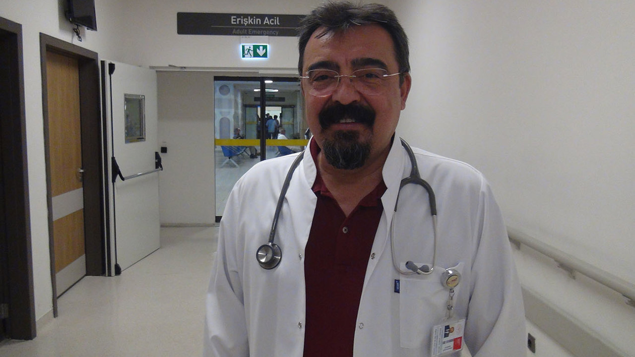 Doç. Dr. Oktay: Yılan sokmasında yapılan yanlış müdahaleler tehlikeyi artırıyor