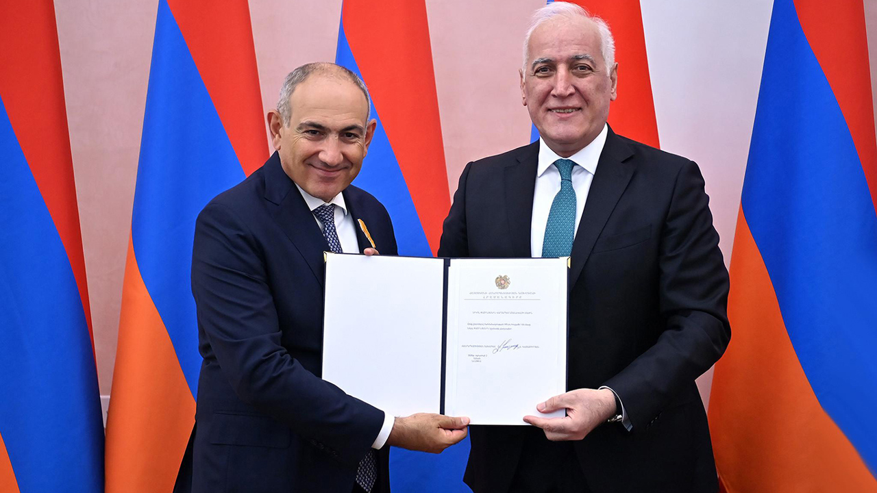 Ermenistan'da Paşinyan'ın yeni kabinesi cumhurbaşkanı tarafndan  onaylandı
