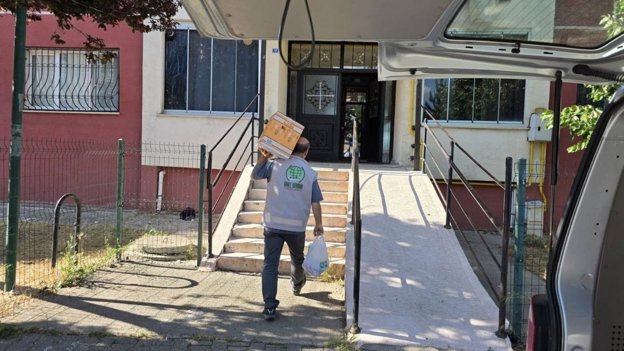 Bingöl Umut Kervanı'ndan temmuz ayında 1,3 milyon liralık yardım