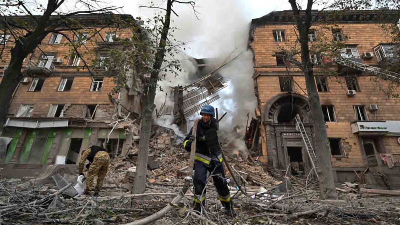 Rusya, Kiev'e balistik füzelerle saldırdı