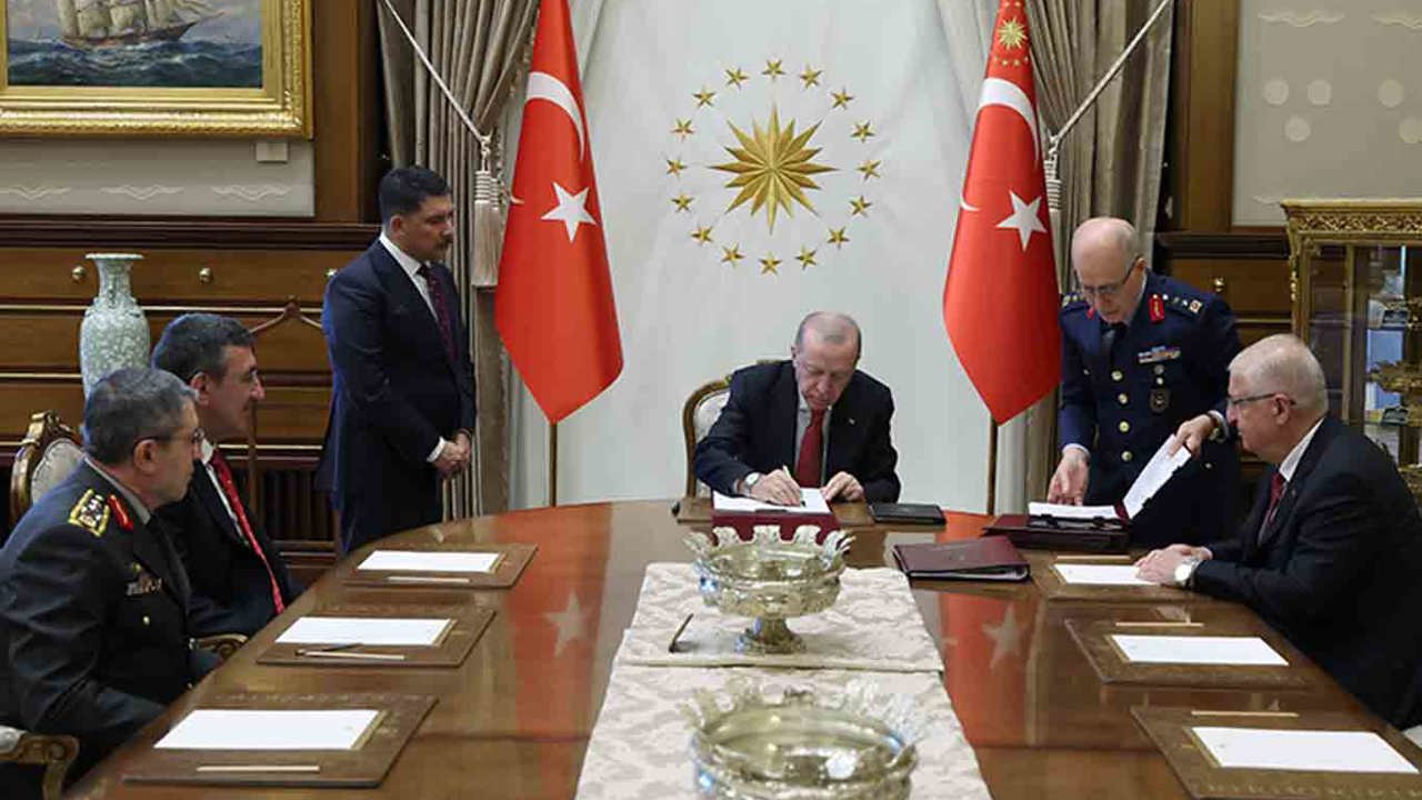 YAŞ kararları Resmî Gazete'de: TSK'da yeni atama ve terfiler