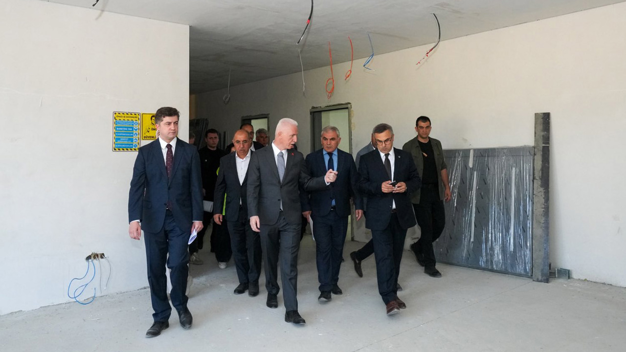 İstanbul'da yeni eğitim yılı öncesi okul yatırımları incelendi