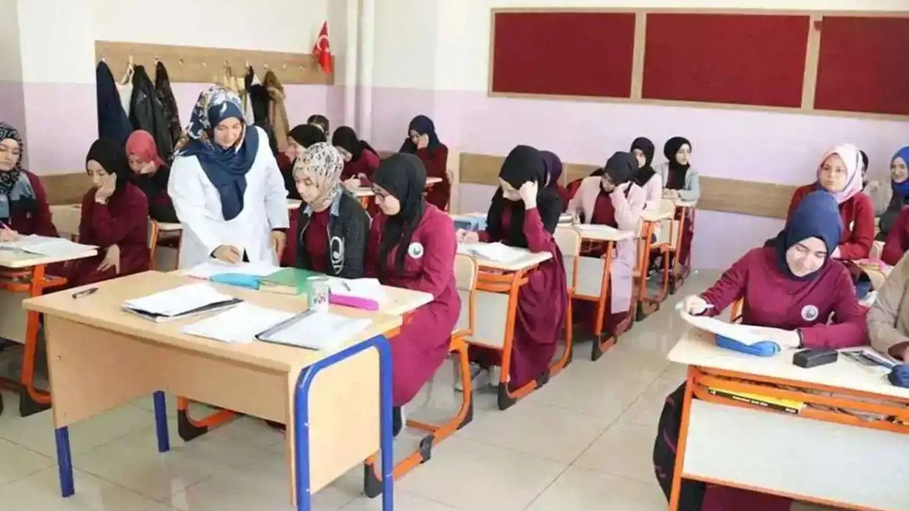 Öğretmenlerin il içi mazeret tayini sonuçları açıklandı