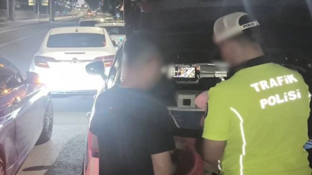 Kayseri'de trafik ihlali yapan sürücülere 442 bin lira ceza