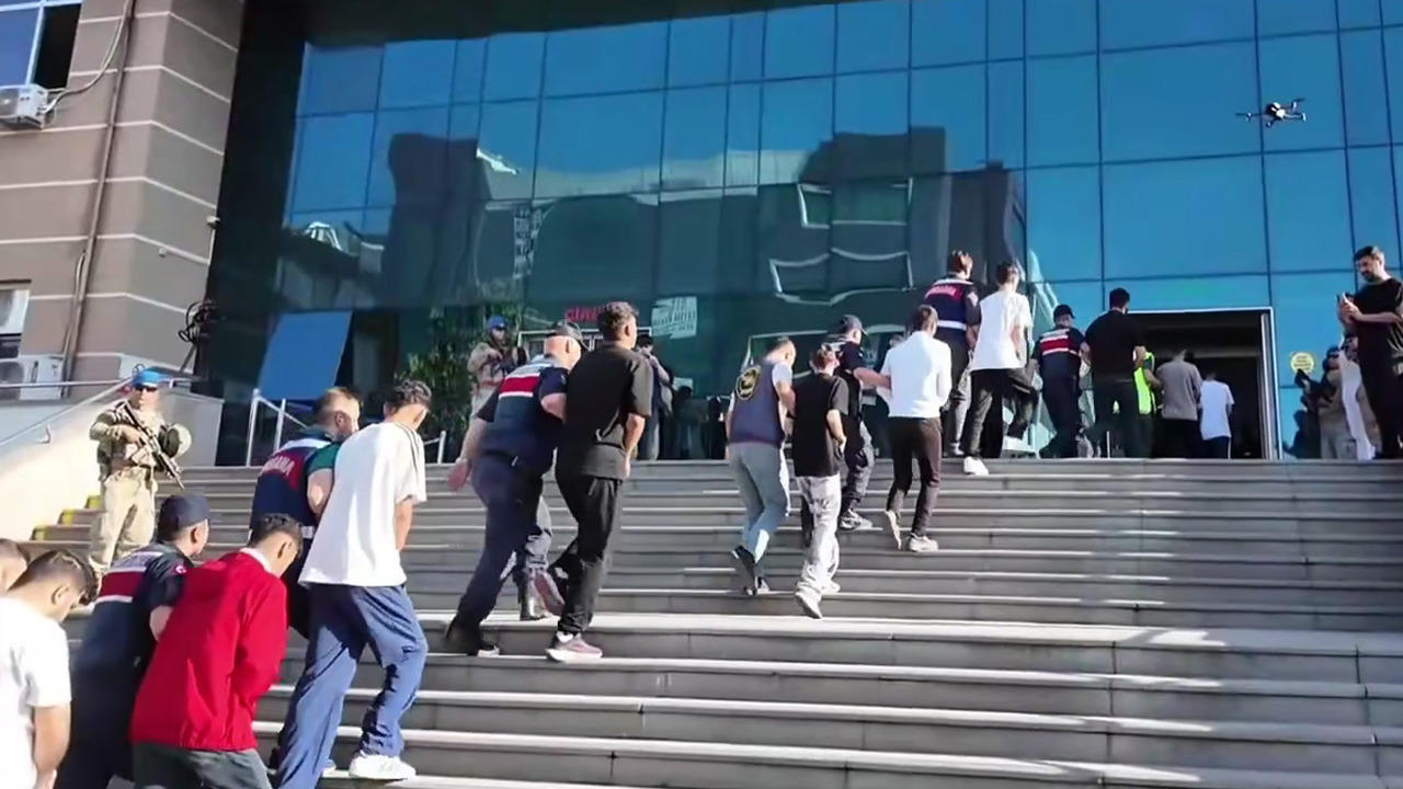 Kayseri'de aranan 54 kişi yakalandı 