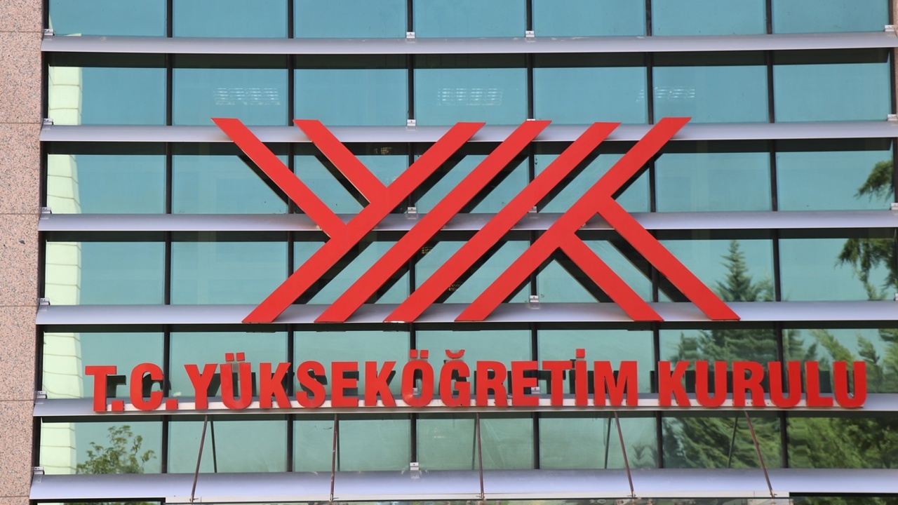 Yükseköğrenim mezunlarının kısa dönem ikamet izni bir yıl daha uzatılabilecek