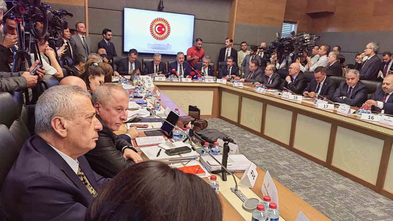 "Terörsüz Türkiye" yasa teklifi Komisyon'dan geçti