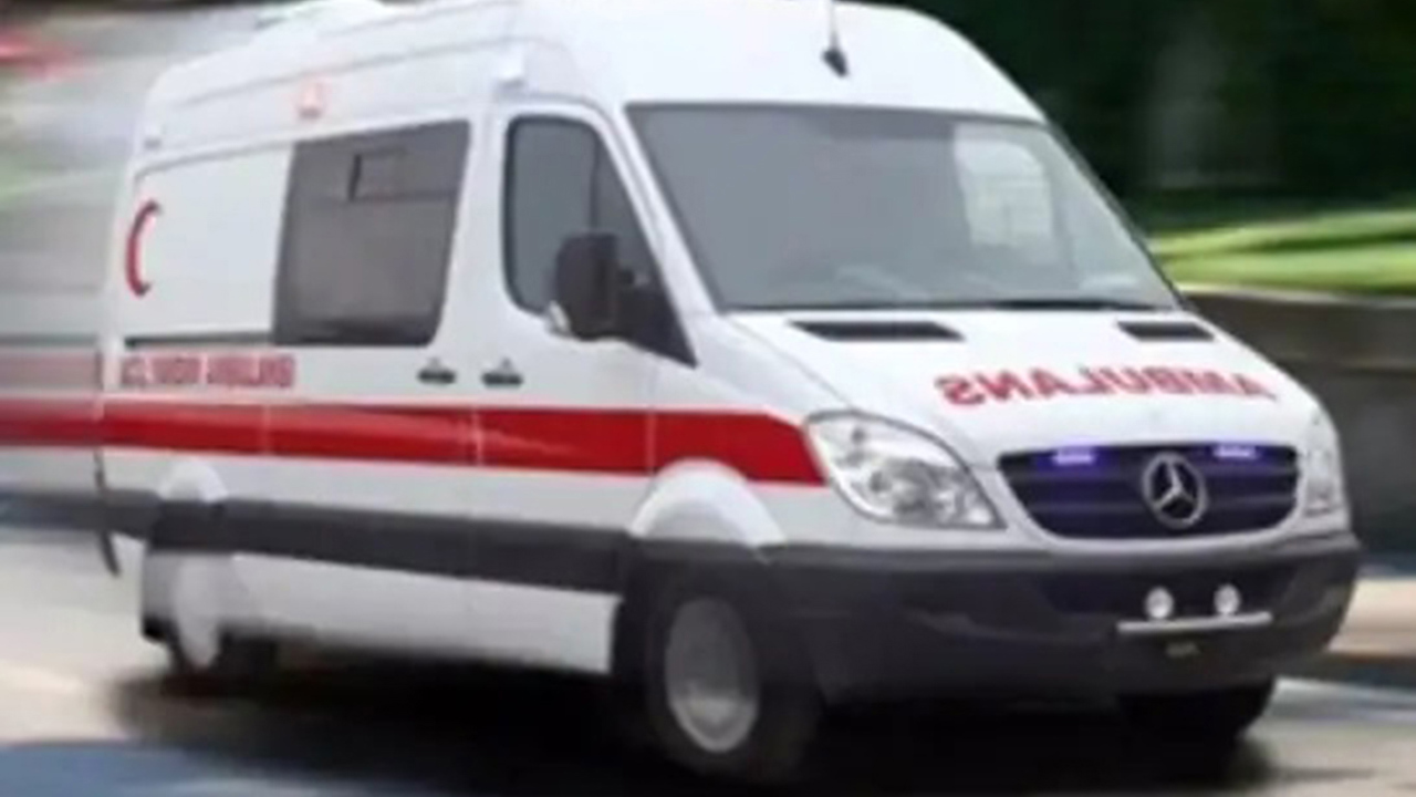 Ankara'da servis minibüsü tır'a çarptı: 7 yaralı