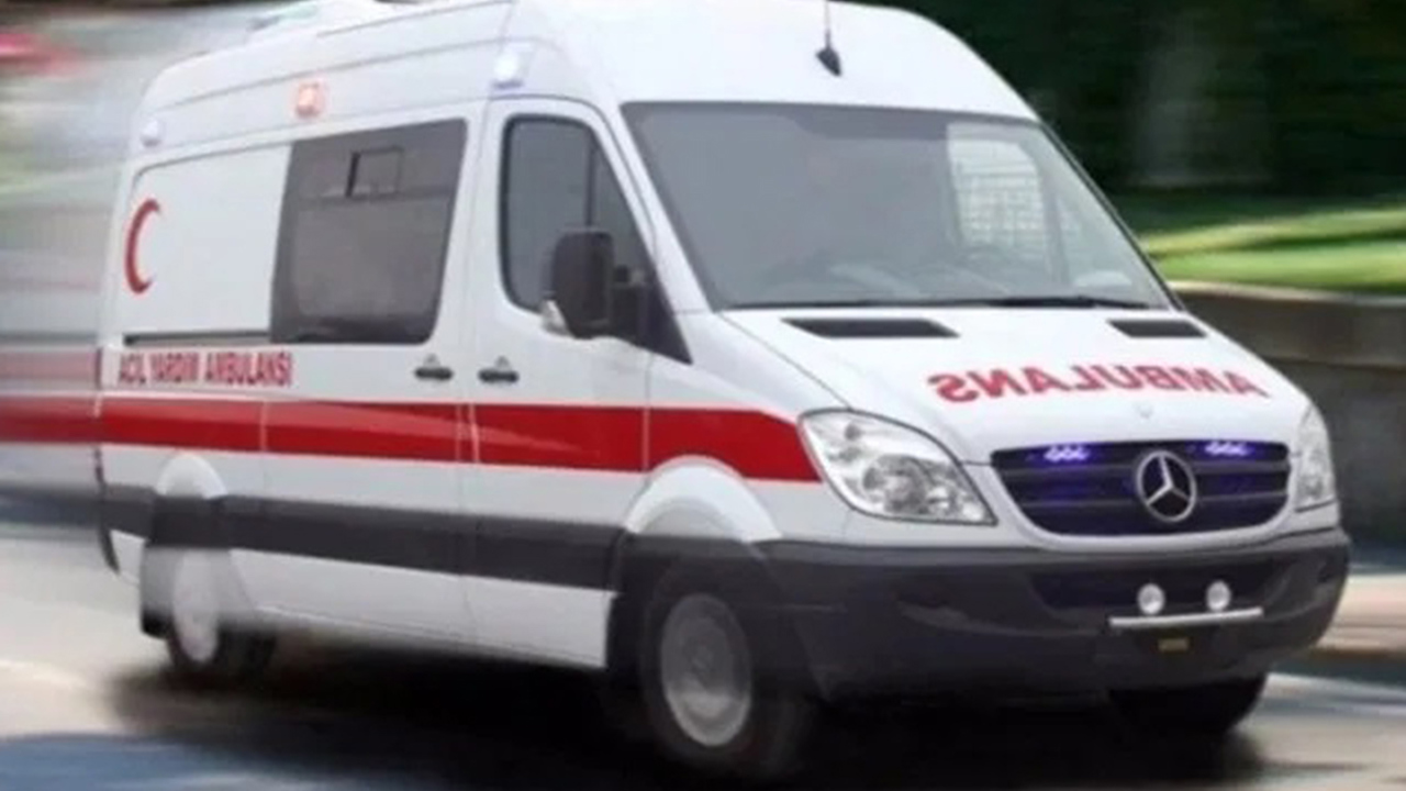 İstanbul'da iki araç çarpıştı: 4'ü ağır, 6 yaralı
