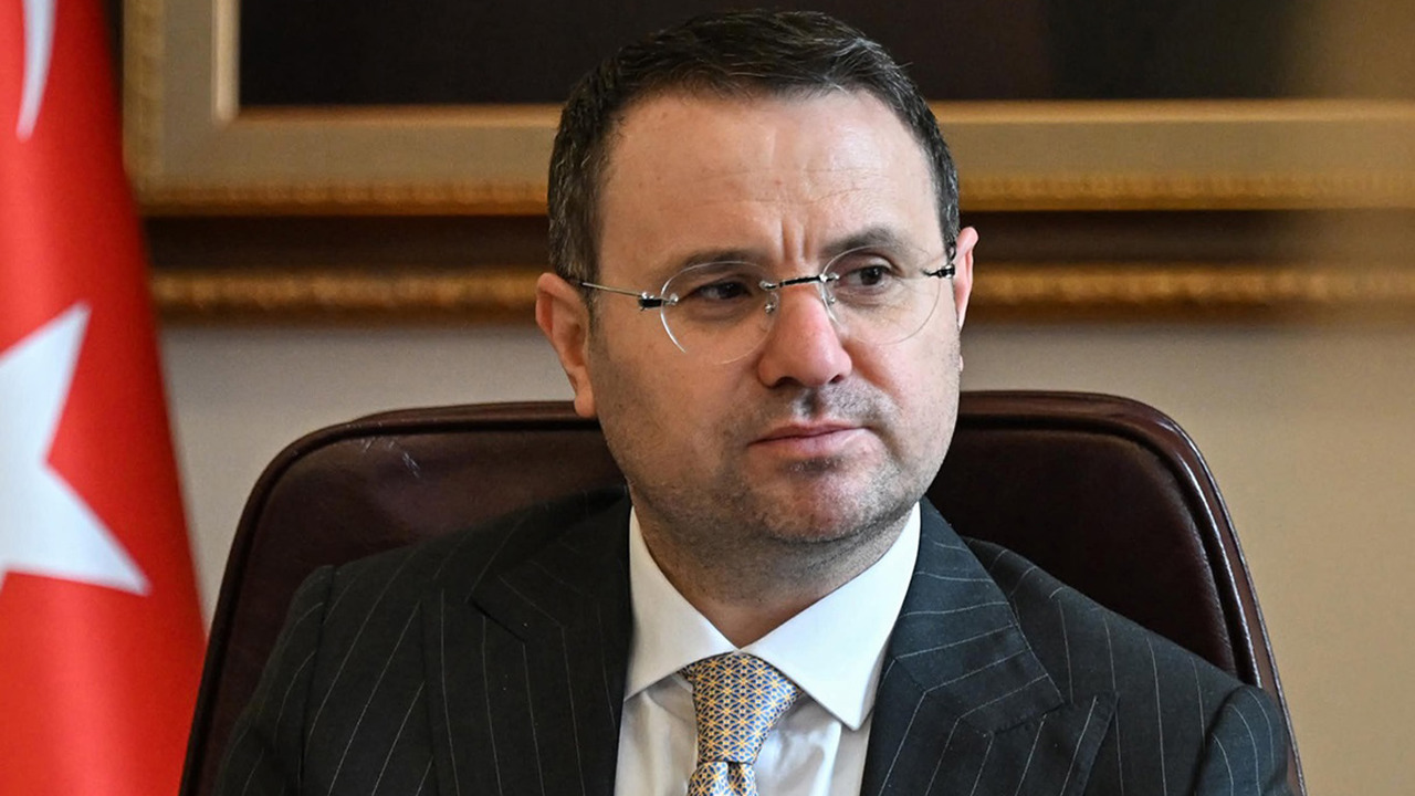 Bakan Gürlek: Suça sürüklenen çocuk yerine adli süreçteki çocuk kavramı kullanılacak