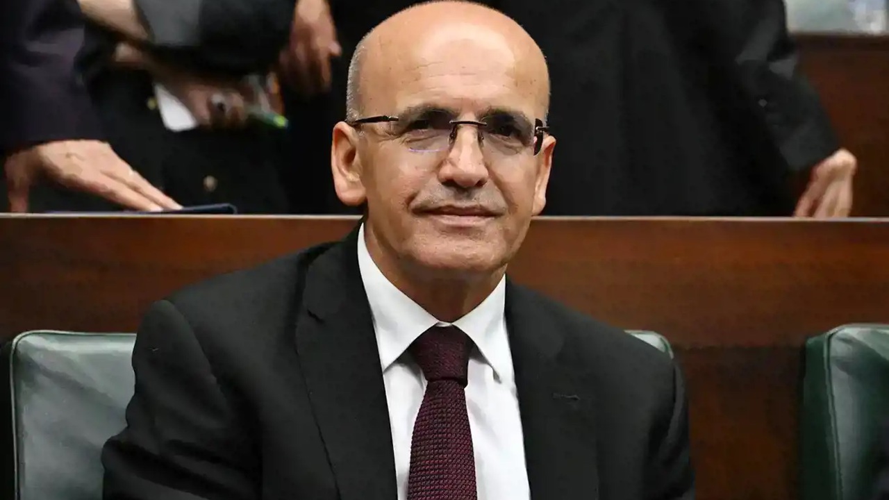 Bakan Şimşek: Sanayi üretimi ikinci çeyrekte yüzde 1,9 arttı