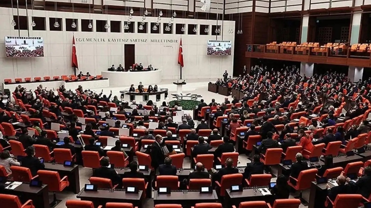 "Terörsüz Türkiye" sürecini içeren kanun teklifi Meclis'te kabul edildi