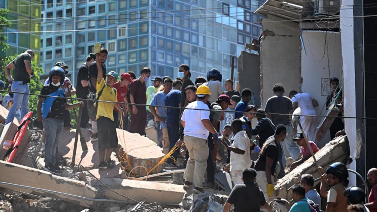 Kolombiya'daki depremde ölenlerin sayısı 132'ye yükseldi, 188 kişi aranıyor