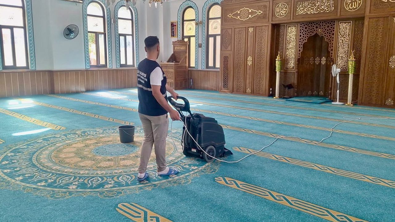 Siirt’te 194 ibadethanede yaz temizliği yapılıyor