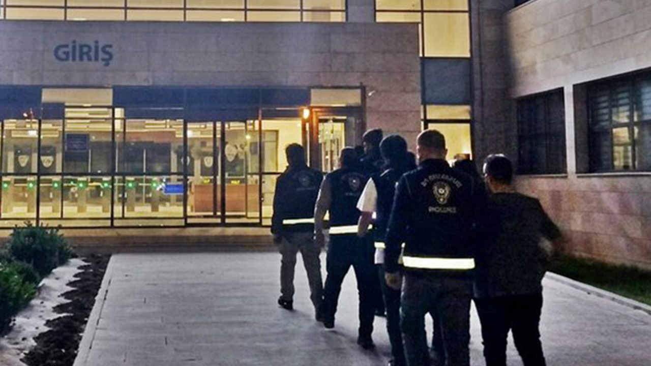 Afyonkarahisar'da oto sanayiden çalınan araç bulundu