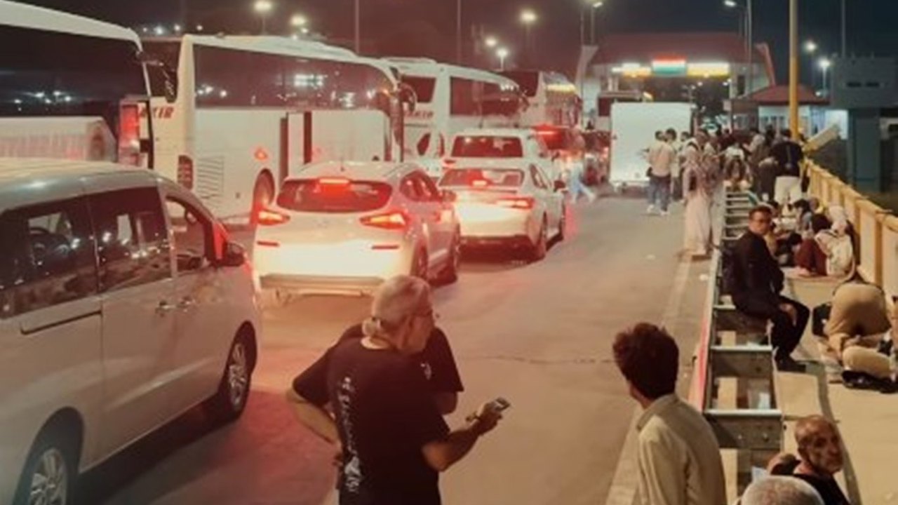 Filistin Konvoyu Duhok'ta bekletiliyor