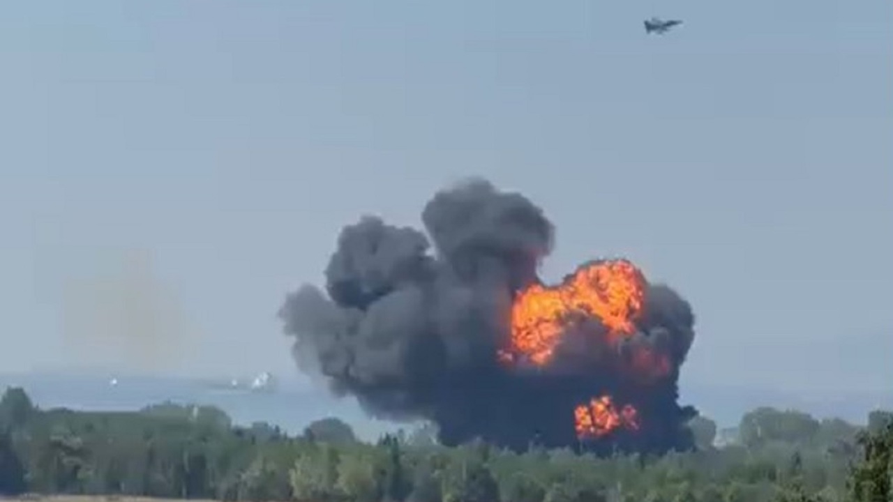Yalova'da F-16 eğitim uçağı düştü