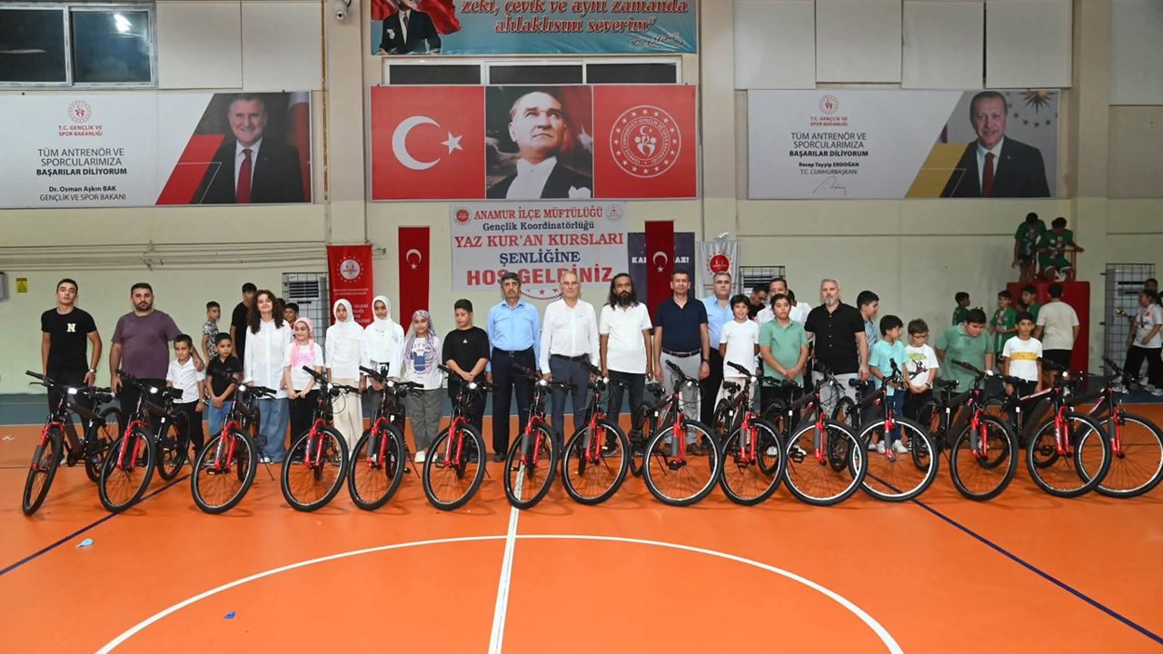 Anamur'da yaz Kur’an kurslarının kapanış programı düzenlendi