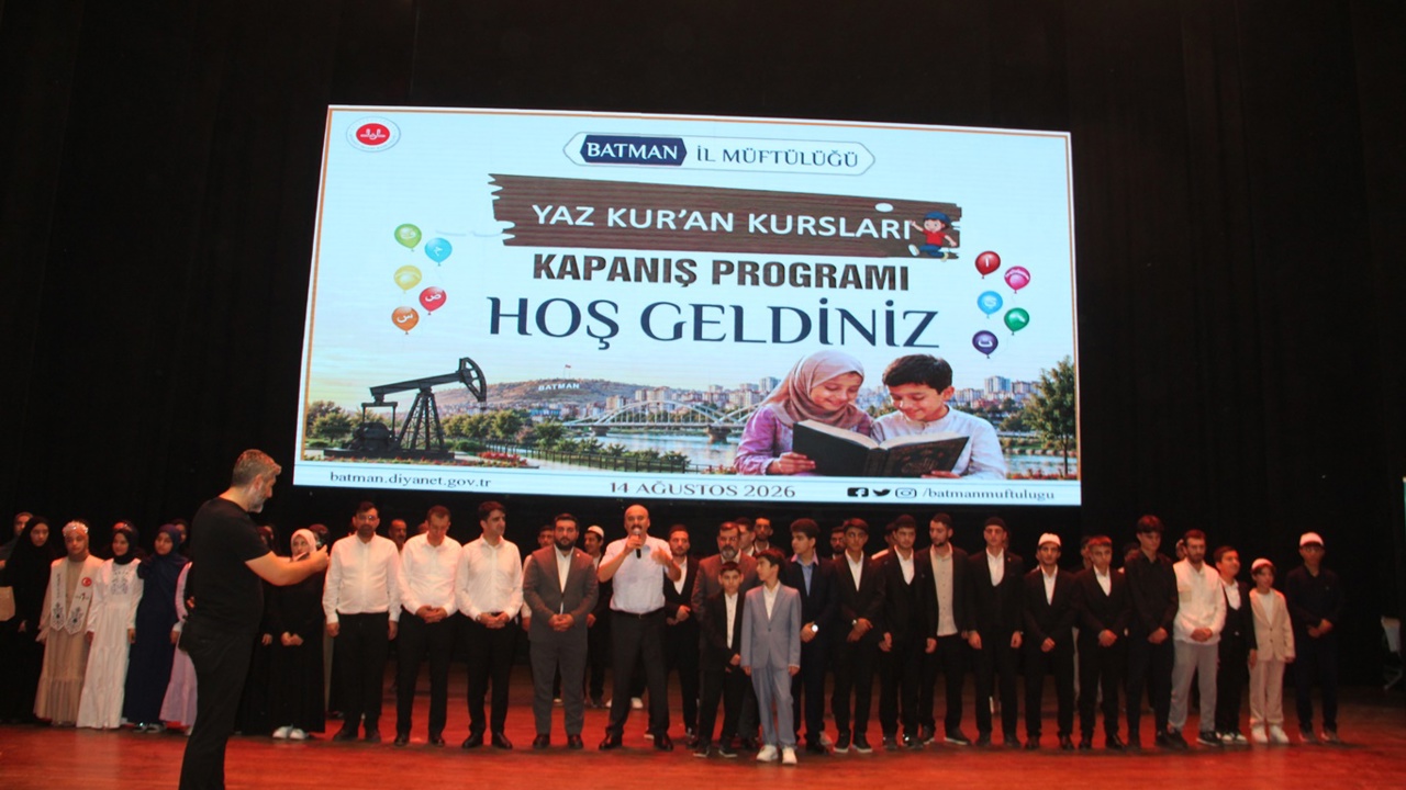 Batman'da yaz Kur'an kurslarına on binlerce öğrenci katıldı: "En hayırlınız Kur'an'ı öğrenen ve öğreteninizdir"