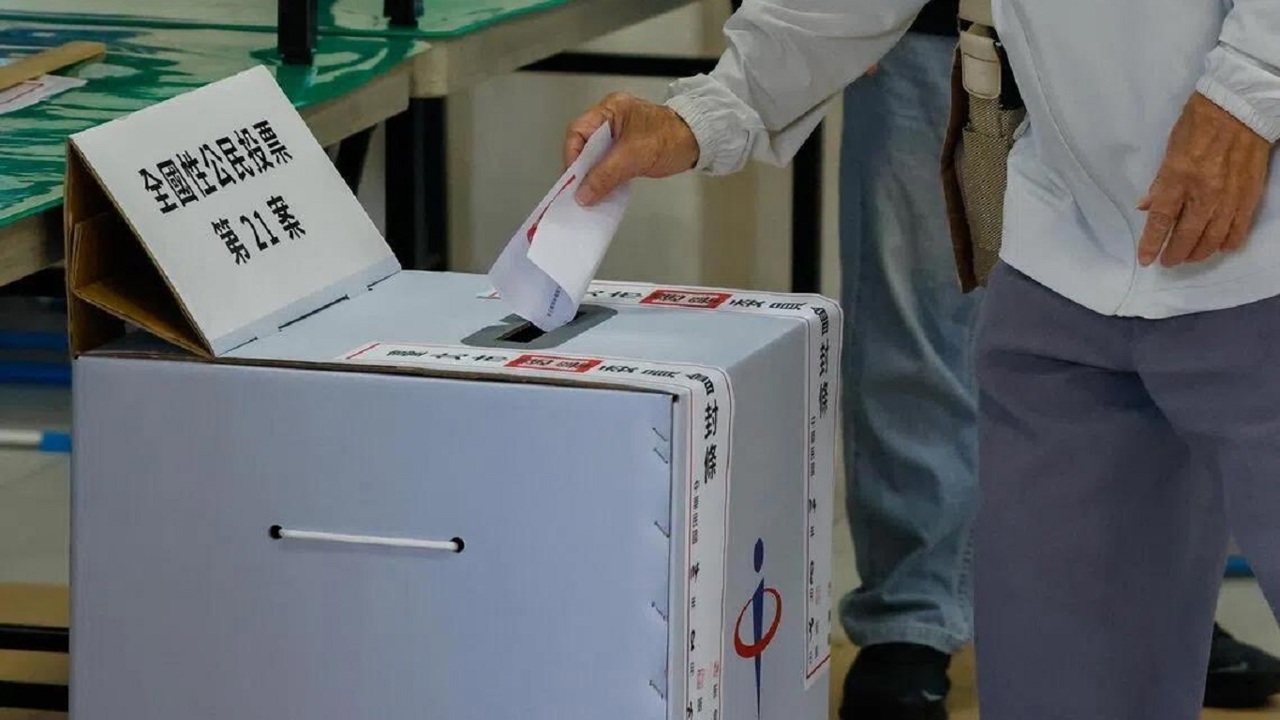 Tayvan parlamentosu cinsel suçlara kırbaç cezasını referanduma taşıdı