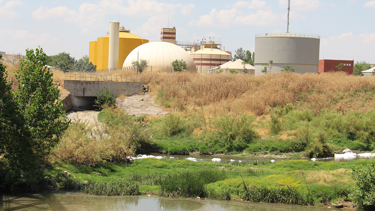 HÜDA PAR Sur İlçe Başkanı Akgül: DİSKİ'nin arıtma tesisi Dicle Nehri ve çevredeki vatandaşları zehirliyor