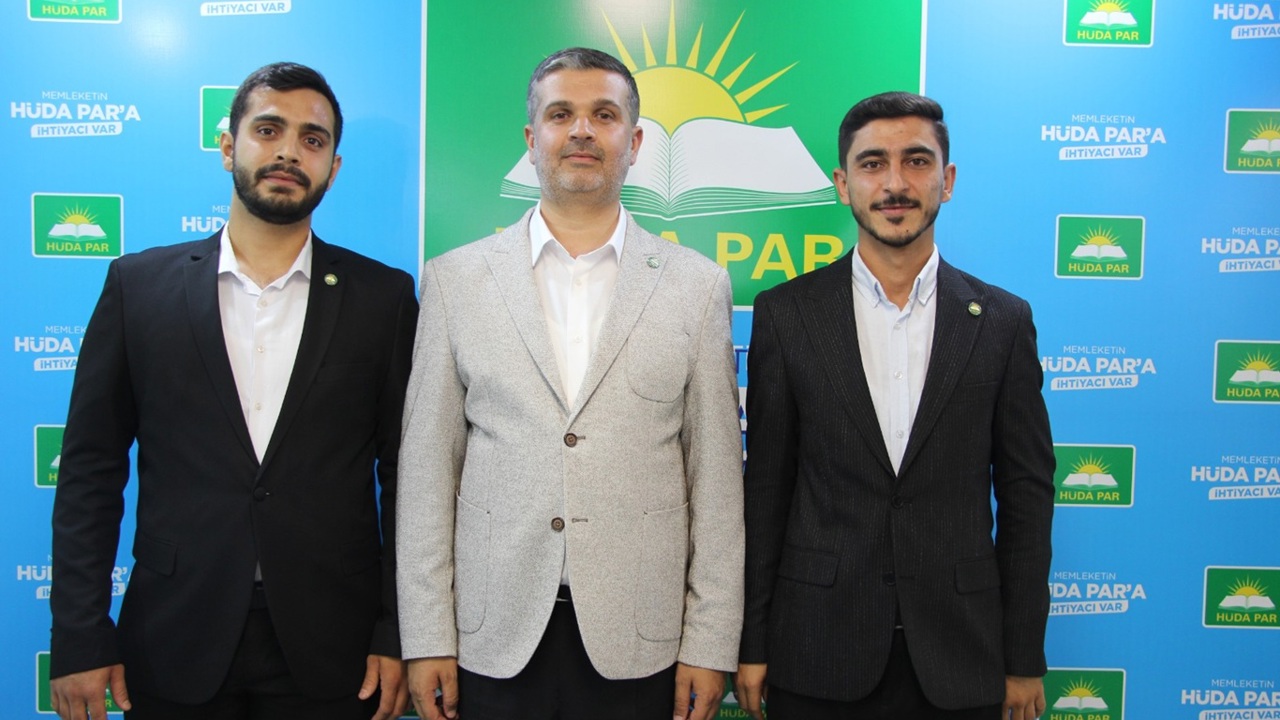 HÜDA PAR Gaziantep İl Gençlik Kolları Başkanlığı'nda görev değişimi