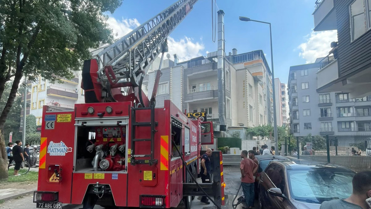 Batman'da bacadaki yangın paniğe neden oldu