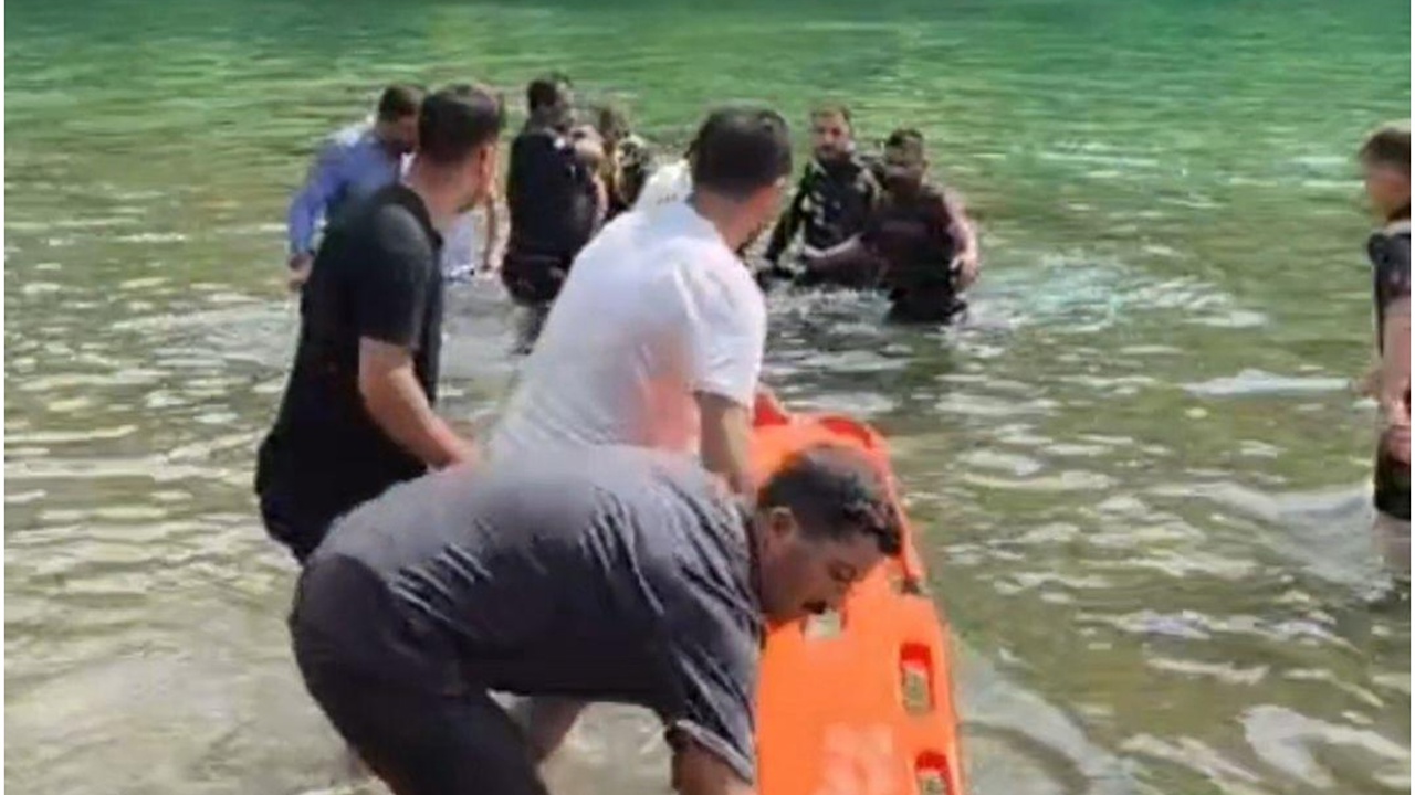 Şırnak'ta bot devrildi: Bir ölü