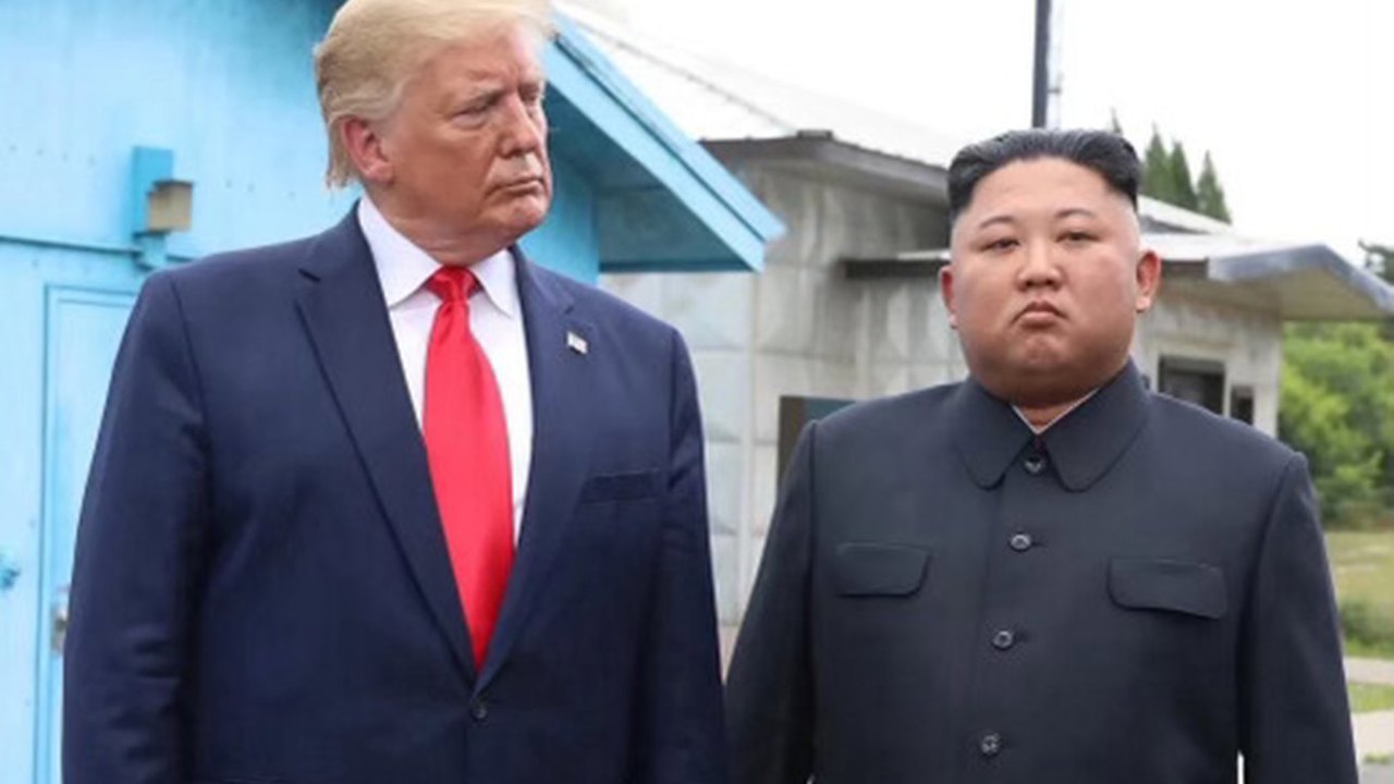 Trump, Güney Kore'yle askeri tatbikatların ölçeğini Kuzey Kore için küçülttü
