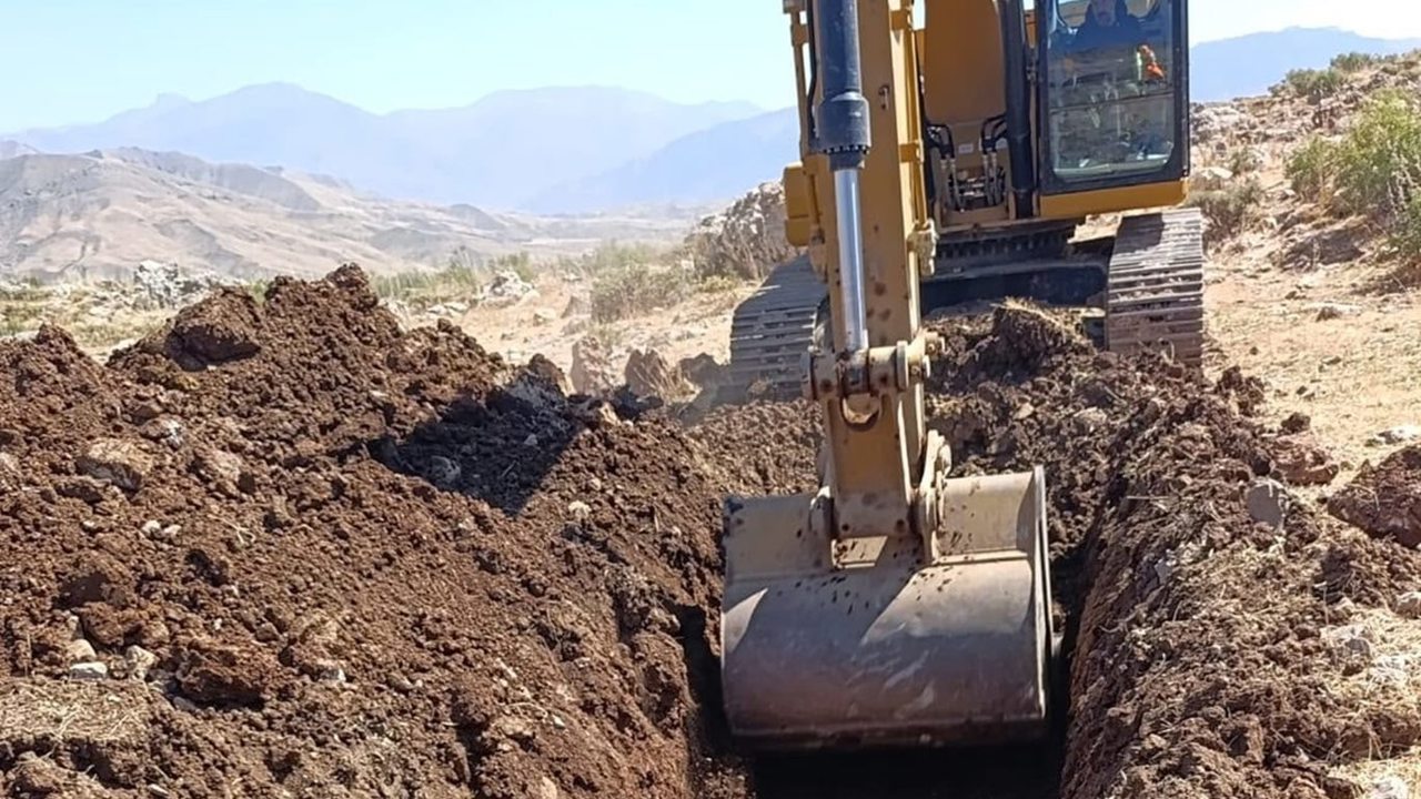 Pervari'de içme suyu sorununa kalıcı çözüm: 18 kilometrelik hat döşeniyor