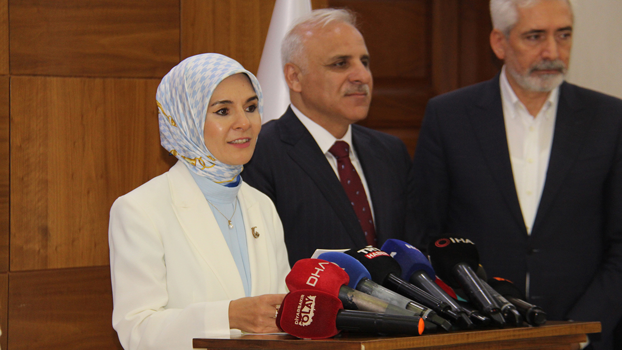 Bakan Göktaş Diyarbakır'da sosyal hizmet yatırımlarını açıkladı