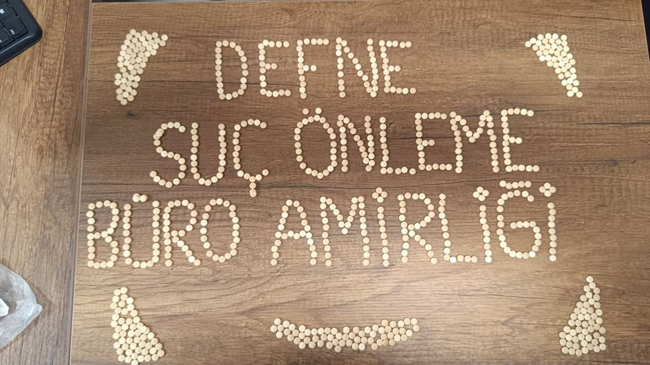 Hatay'da üzerlerinde 840 uyuşturucu hap ele geçirilen 2 kişi gözaltına alındı