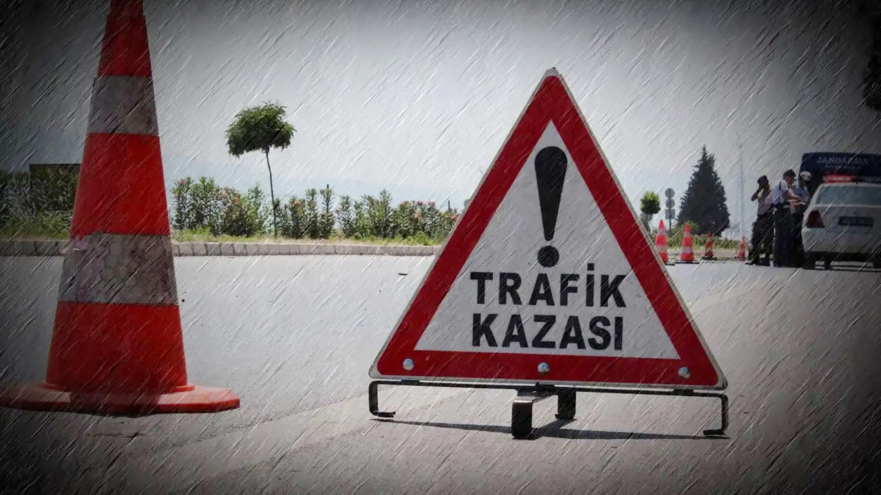 Gaziantep'te yolcu otobüsü ile tır çarpıştı: 2 ölü, 22 yaralı