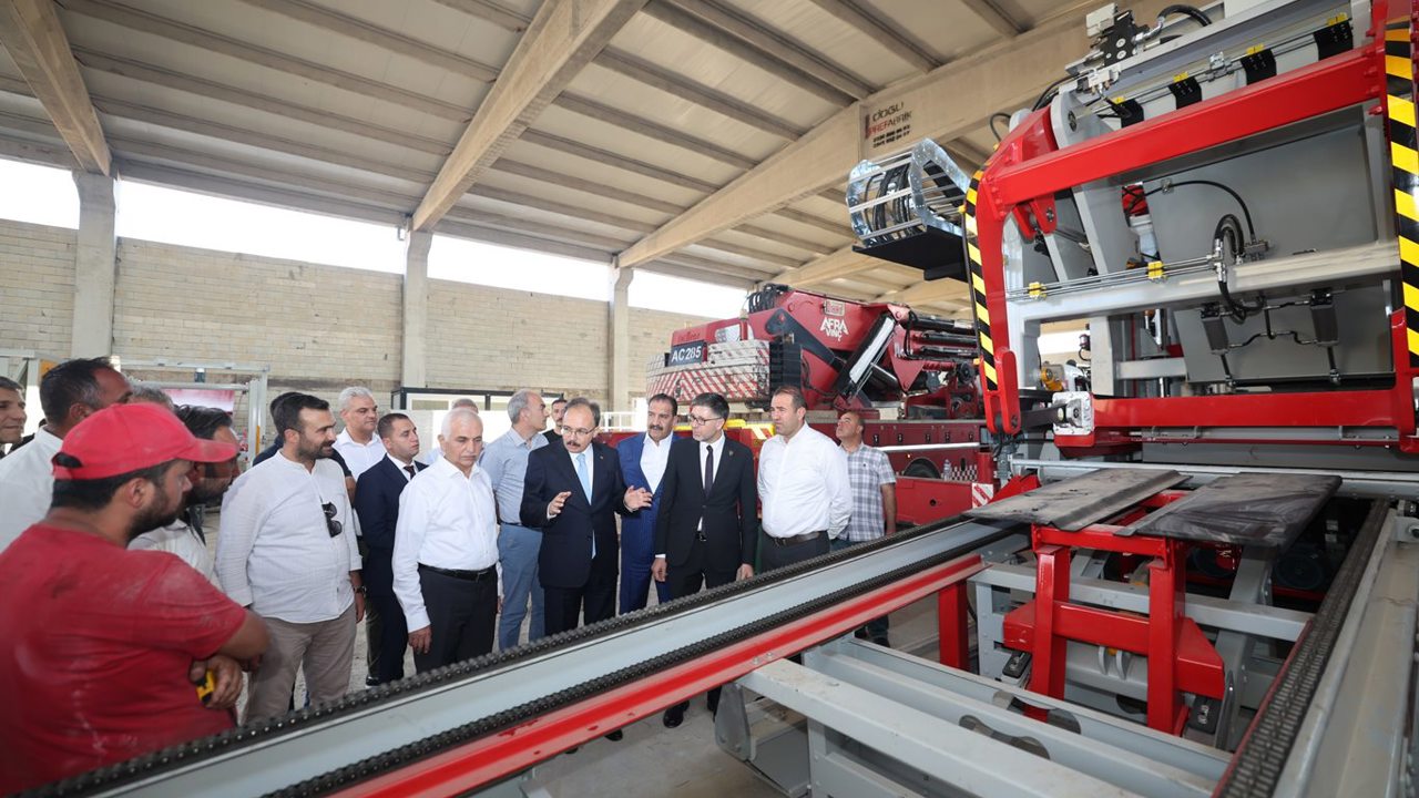 Siirt’te altyapı yatırımlarında yeni dönem: Beton ve kilitli parke taşı üretim tesisi kuruluyor
