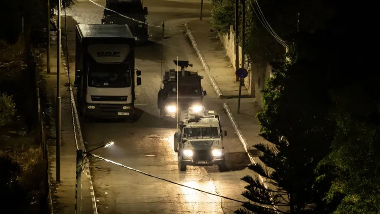 İşgalciler Batı Şeria ve Kudüs'te 7 Filistinliyi esir aldı
