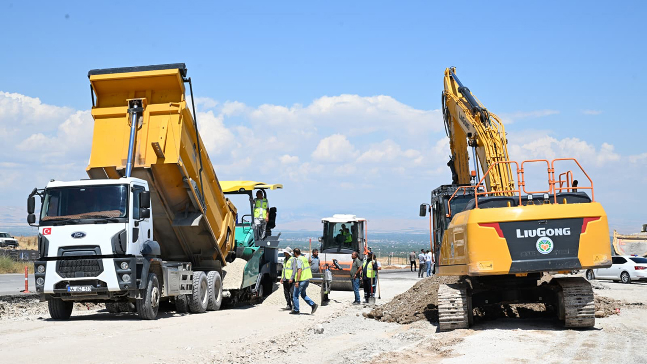 Malatya’da Yaka-D300 bağlantı yolu için çalışma başlatıldı