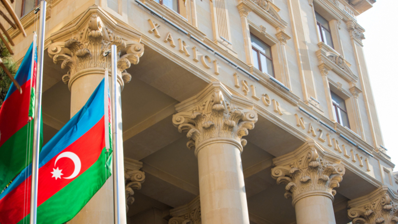 Azerbaycan Rus büyükelçisini bakanlığa çağırdı