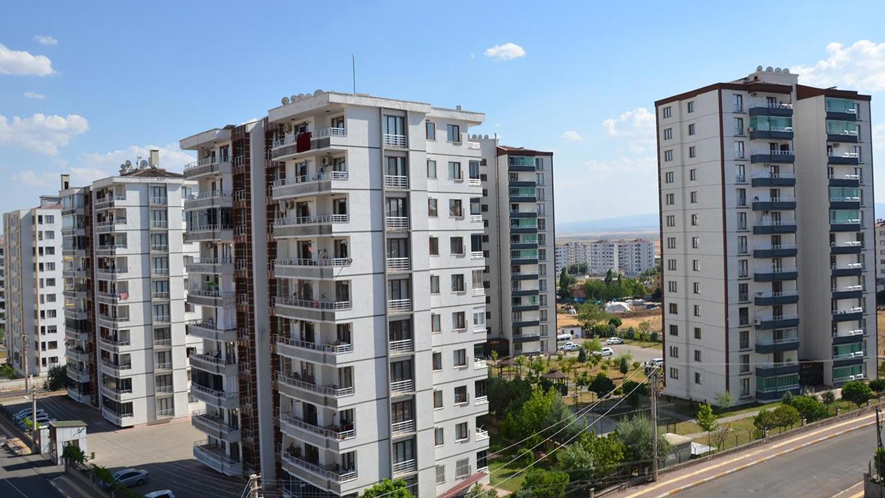 Yetkisiz emlakçılara ceza yağdı