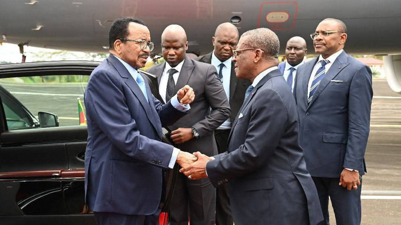 Kamerun Cumhurbaşkanı Biya 74 gün sonra ülkesine döndü