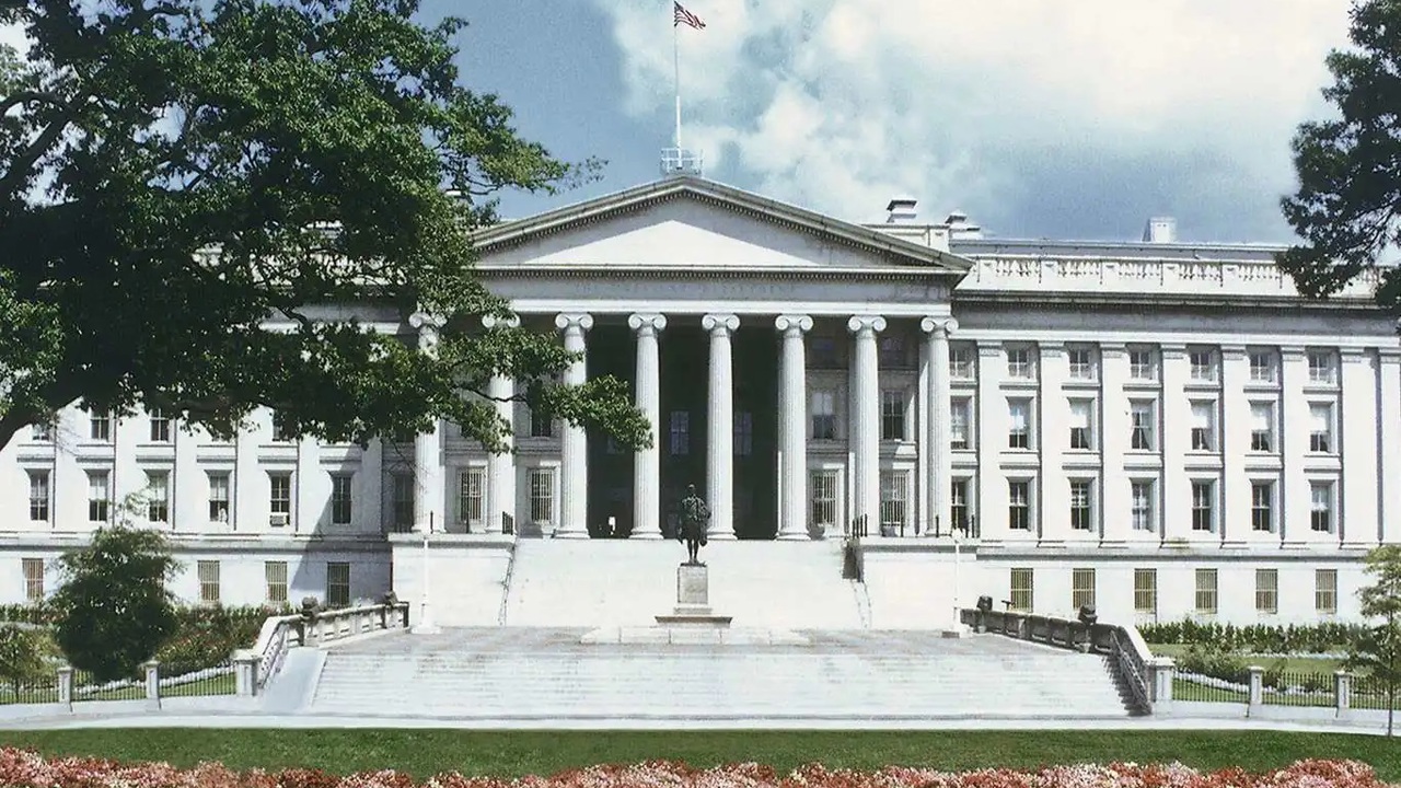 ABD'nin İran'a yönelik ekonomik tehditleri: Washington, İran'a destek veren herkesi cezalandırabilir mi?
