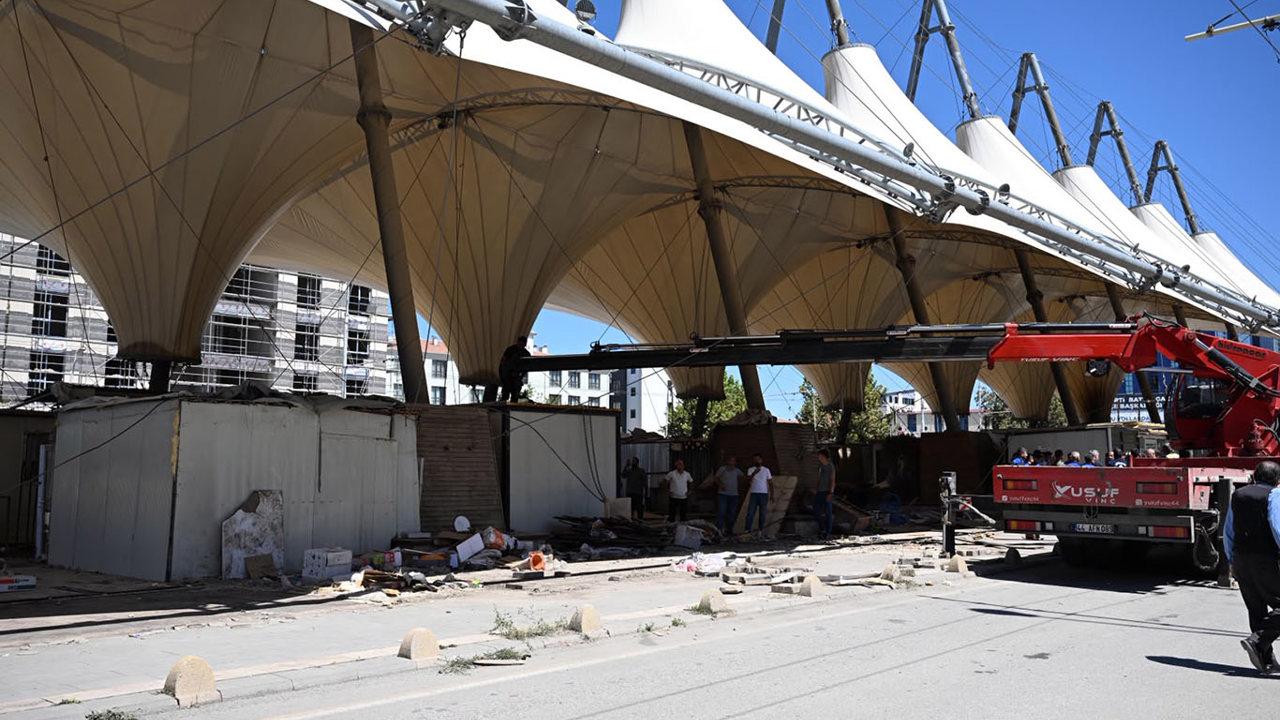 Büyükşehir Belediye Başkanı Er: Malatya'da konteynerler kalkacak