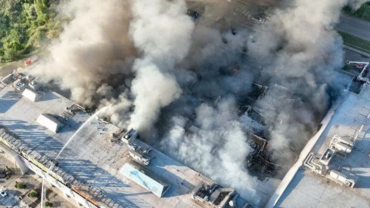 Rusya Ukrayna'da AVM vurdu: En az 16 ölü, 130 yaralı